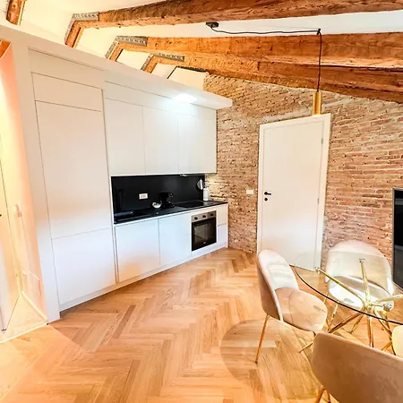Trieste Boulevard Apartments Esterno foto